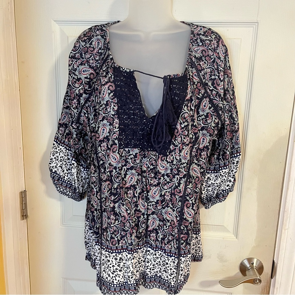 Solitaire Blouse - Picture 3 of 6